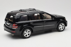 Mercedes GL X164 Obsidian Black Minichamps 1:18 B66962334 Metal — zdjęcie 3 z 8