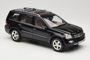 Mercedes GL X164 Tanzanite Blue Minichamps 1:18 B66962335 Metal — zdjęcie 6 z 8