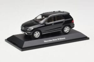 Mercedes M-Class W166 Obsidian Black Metallic Minichamps 1:43 B66960060 Metal — zdjęcie 2 z 4