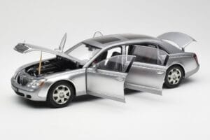 Maybach 62 LWB Himalaya Srebrny Dealer Edition AUTOart 1:18 B66962178 Metal — zdjęcie 2 z 8