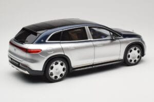 Mercedes Maybach EQS 680 V297 Niebieski NZG 1:18 1060/23 Metal — zdjęcie 3 z 8