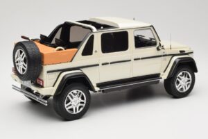 Mercedes Maybach G650 Landaulet W463 Biały Schuco 1:18 450017800 Metal — zdjęcie 2 z 6