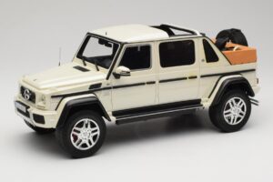 Mercedes Maybach G650 Landaulet W463 Biały Schuco 1:18 450017800 Metal