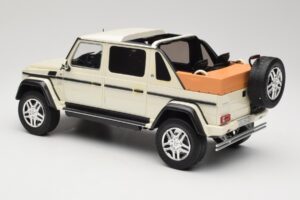 Mercedes Maybach G650 Landaulet W463 Biały Schuco 1:18 450017800 Metal — zdjęcie 5 z 6