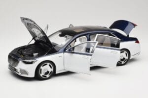 Mercedes Maybach S-Class Z223 Nautical Blue Diamond White Almost Real 1:18 820126 Metal — zdjęcie 2 z 8