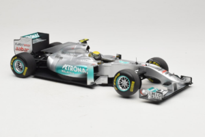 Mercedes MGP W02 #8 N. Rosberg Mercedes GP Showcar 2011 Minichamps 1:18 110110078 Metal — zdjęcie 4 z 7