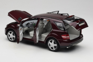 Mercedes ML W164 Red Metallic Minichamps 1:18 150034500 Metal — zdjęcie 5 z 8