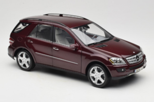 Mercedes ML W164 Red Metallic Minichamps 1:18 150034500 Metal — zdjęcie 6 z 8