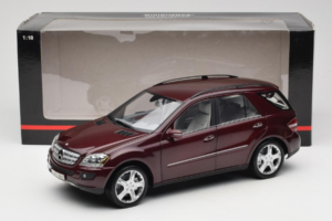 Mercedes ML W164 Red Metallic Minichamps 1:18 150034500 Metal — zdjęcie 8 z 8
