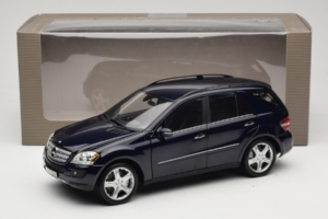 Mercedes ML W164 Tanzanite Blue Edycja Dealerska Minichamps 1:18 B66962322 Metal — zdjęcie 8 z 8