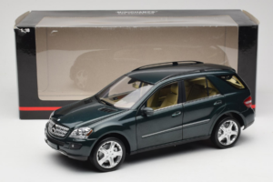 Mercedes ML W164 Green Metallic Minichamps 1:18 150034502 Metal — zdjęcie 8 z 8