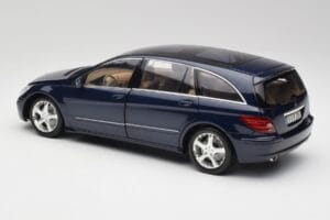 Mercedes R-Class W251 Tanzanit Niebieski Minichamps 1:18 150034600 Metal — zdjęcie 7 z 8