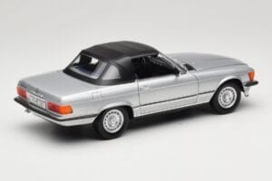 Mercedes R107 380 SL Srebrny Norev 1:18 183725 Metal — zdjęcie 3 z 8