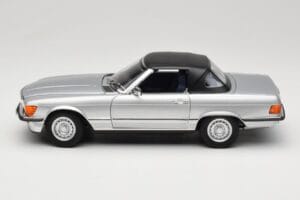 Mercedes R107 380 SL Srebrny Norev 1:18 183725 Metal — zdjęcie 4 z 8