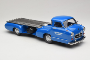 Mercedes Renntransporter Blaues Wunder iScale 1:18 118000000006-P1 Metal — zdjęcie 4 z 6