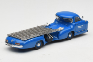 Mercedes Renntransporter Blue Wonder CMC 1:43 M-036K Metal — zdjęcie 3 z 8