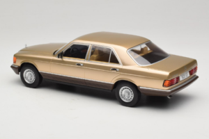 Mercedes S-Class W126 Metallic Beige MCG 1:18 MCG18548 Metal — zdjęcie 5 z 6