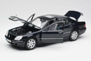 Mercedes S-Class W220 Niebieski Maisto 1:18 56051 Metal — zdjęcie 2 z 8