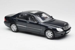 Mercedes S-Class W220 Niebieski Maisto 1:18 56051 Metal — zdjęcie 6 z 8