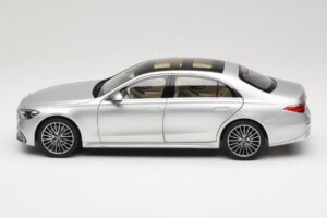 Mercedes S-Class W223 AMG Line Brilliant Silver Norev 1:18 183805 Metal — zdjęcie 4 z 8