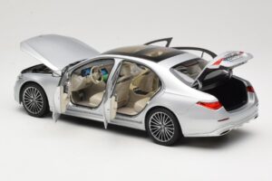 Mercedes S-Class W223 AMG Line Brilliant Silver Norev 1:18 183805 Metal — zdjęcie 5 z 8