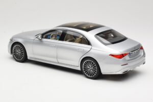Mercedes S-Class W223 AMG Line Brilliant Silver Norev 1:18 183805 Metal — zdjęcie 7 z 8
