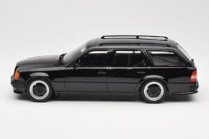 Mercedes 300 TE AMG S124 Czarny Otto 1:18 OT147 Żywica — zdjęcie 3 z 6