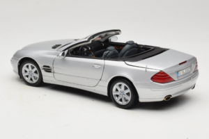 Mercedes SL R129 Srebrny Minichamps 1:18 B66962133 Metal — zdjęcie 9 z 10
