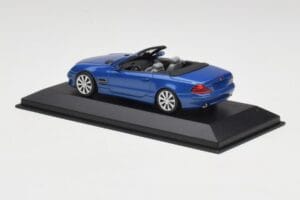 Mercedes SL R230 Tanzanite Niebieski Minichamps 1:43 B66962250 Metal — zdjęcie 3 z 4