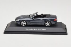 Mercedes SL R230 Tenorit Grey Metallic Minichamps 1:43 B66962392 Metal