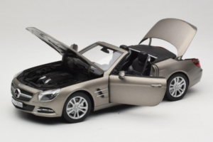 Mercedes SL500 R231 Dark Grey Matt Norev 1:18 183590 Metal — zdjęcie 2 z 9