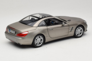 Mercedes SL500 R231 Dark Grey Matt Norev 1:18 183590 Metal — zdjęcie 4 z 9