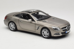 Mercedes SL500 R231 Dark Grey Matt Norev 1:18 183590 Metal — zdjęcie 7 z 9