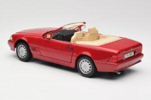 Mercedes SL500 R129 Czerwony Revell 1:18 08927 Metal — zdjęcie 7 z 8
