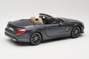 Mercedes SL65 AMG Black Series R230 Matte Black Maisto 1:18 36198 Metal — zdjęcie 3 z 8