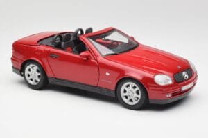 Mercedes SLK 230 R170 Czerwony Maisto 1:18 56023 Metal — zdjęcie 7 z 9