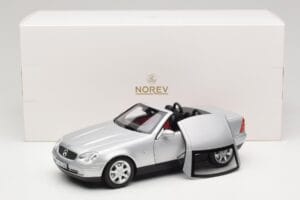 Mercedes SLK R170 Brilliant Silver Norev 1:18 183020 Metal — zdjęcie 9 z 9