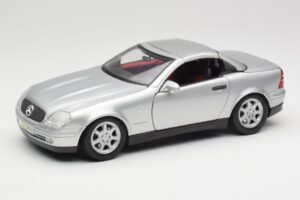 Mercedes SLK R170 Roadster Srebrny Maisto 1:18 31674 Metal