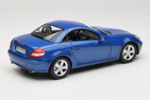 Mercedes SLK R171 Blue Metallic Minichamps 1:18 100033131 Metal — zdjęcie 4 z 11