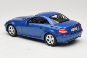 Mercedes SLK R171 Blue Metallic Minichamps 1:18 100033131 Metal — zdjęcie 10 z 11