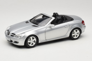 Mercedes SLK R171 Srebrny Minichamps 1:18 B66962318 Metal