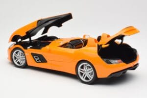 Mercedes SLR McLaren C199 Stirling Moss AMG Solarbeam Metallic Minichamps 1:18 100038400 Metal — zdjęcie 5 z 8