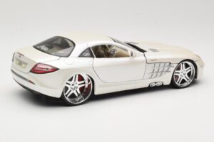 Mercedes SLR McLaren C199 Biały Maisto 1:18 31068 Metal — zdjęcie 3 z 8