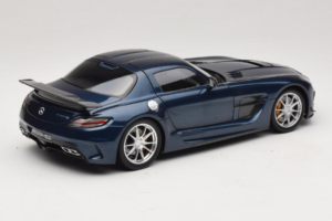 Mercedes SLS AMG Black Series Daytona Blue Metallic Minichamps 1:18 110033026 Metal — zdjęcie 3 z 8