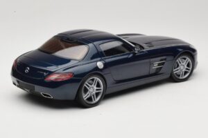 Mercedes SLS AMG C197 Blue Metallic Minichamps 1:18 100039021 Metal — zdjęcie 3 z 8