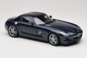 Mercedes SLS AMG C197 Blue Metallic Minichamps 1:18 100039021 Metal — zdjęcie 6 z 8