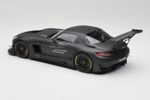 Mercedes AMG SLS C197 GT3 45 lat Driving Performance Minichamps 1:18 151133100 Metal — zdjęcie 5 z 6