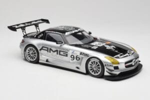 Mercedes AMG SLS C197 GT3 Team AMG China #96 M. Hakkinen / C. Cheng Zhuhai 6th 2011 Minichamps 1:18 151113196 Metal — zdjęcie 4 z 6