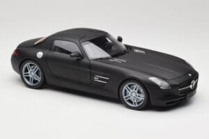 Mercedes SLS AMG C197 Matte Black Minichamps 1:18 100039027 Metal — zdjęcie 6 z 8