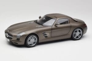 Mercedes SLS AMG C197 Monza Szary Minichamps 1:18 B66960044 Metal